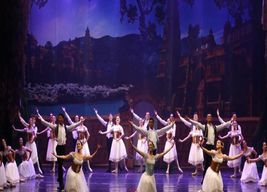 Ballet Clássico: : Gala ATM