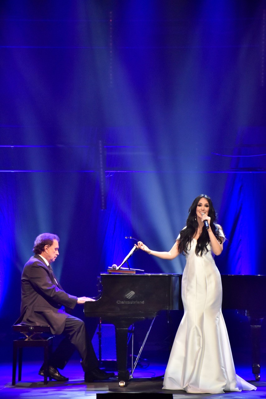 Show: “Sucessos do Rei" com Marina Elali e Eduardo Lages