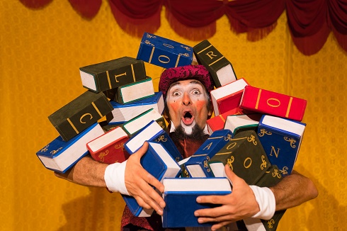 “Cloro, o Palhaço Engolidor de Letras”