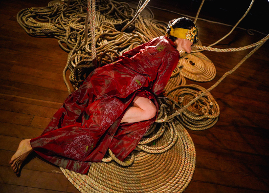 Espetáculo de dança contemporânea: “BWV 988: Trinta Possibilidades de Transgressão”