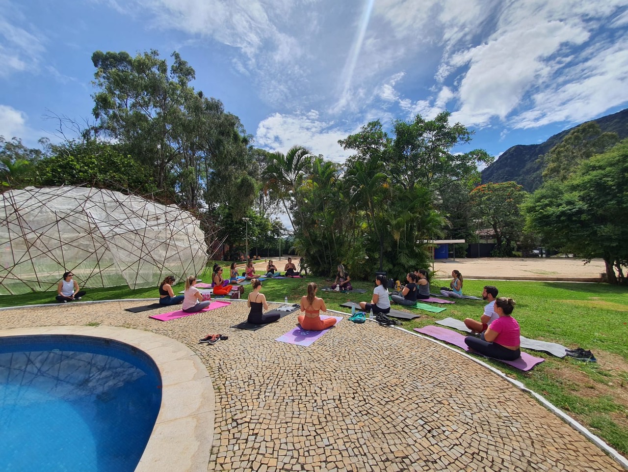 Aulas de meditação, sound healing e outras modalidades