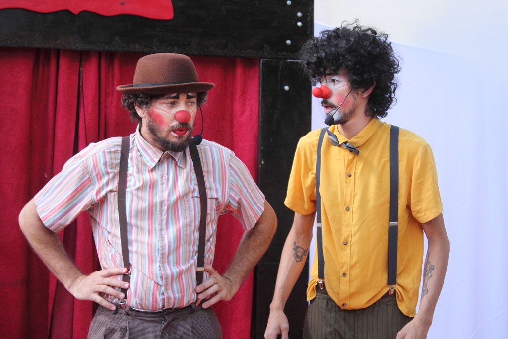 Espetáculo: 'Aques'Dois' – Psiu de Luz