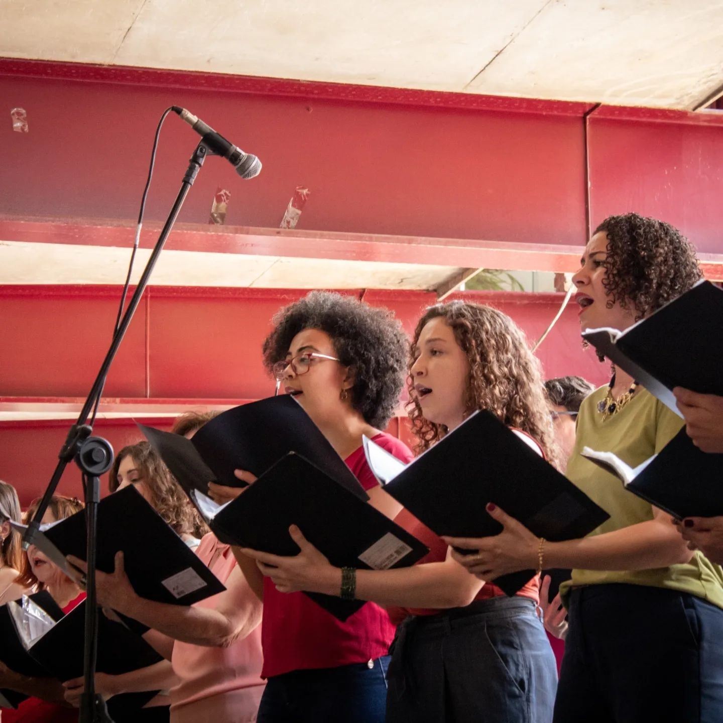 Ao Cair da Tarde: Núcleo de Música Coral da UFMG "Mostra de Corais"