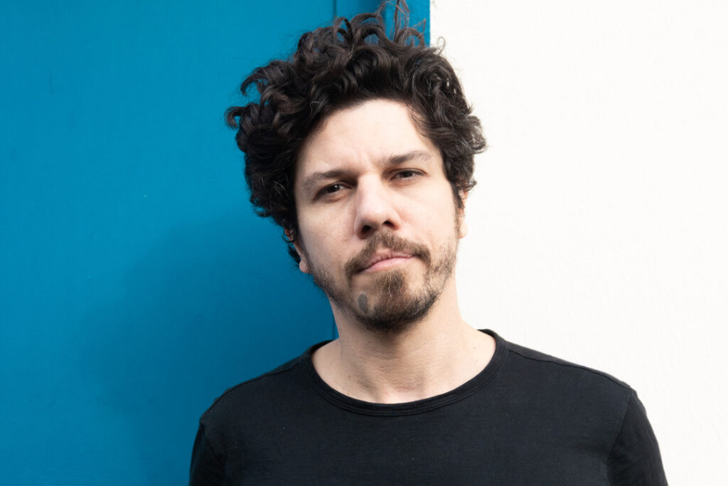 Show: "Madeira viva, com musgo" de Helio Flanders