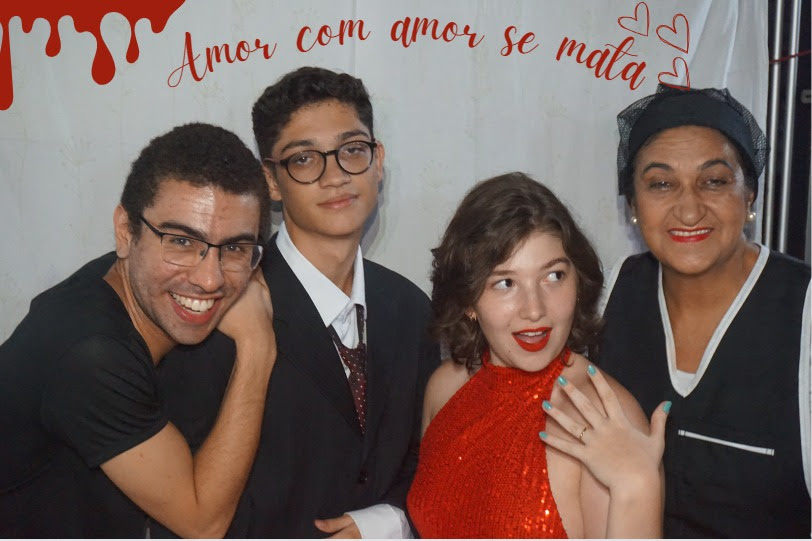 Espetáculo: Amor com amor se mata