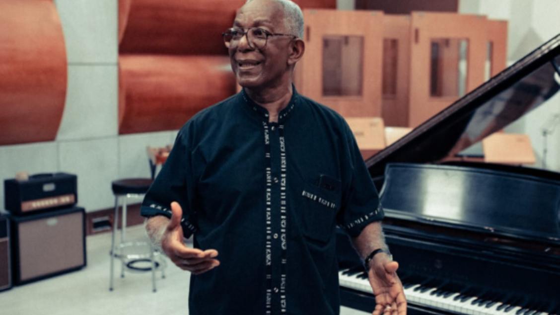 Curso de Música com Mestre Néstor Lombida