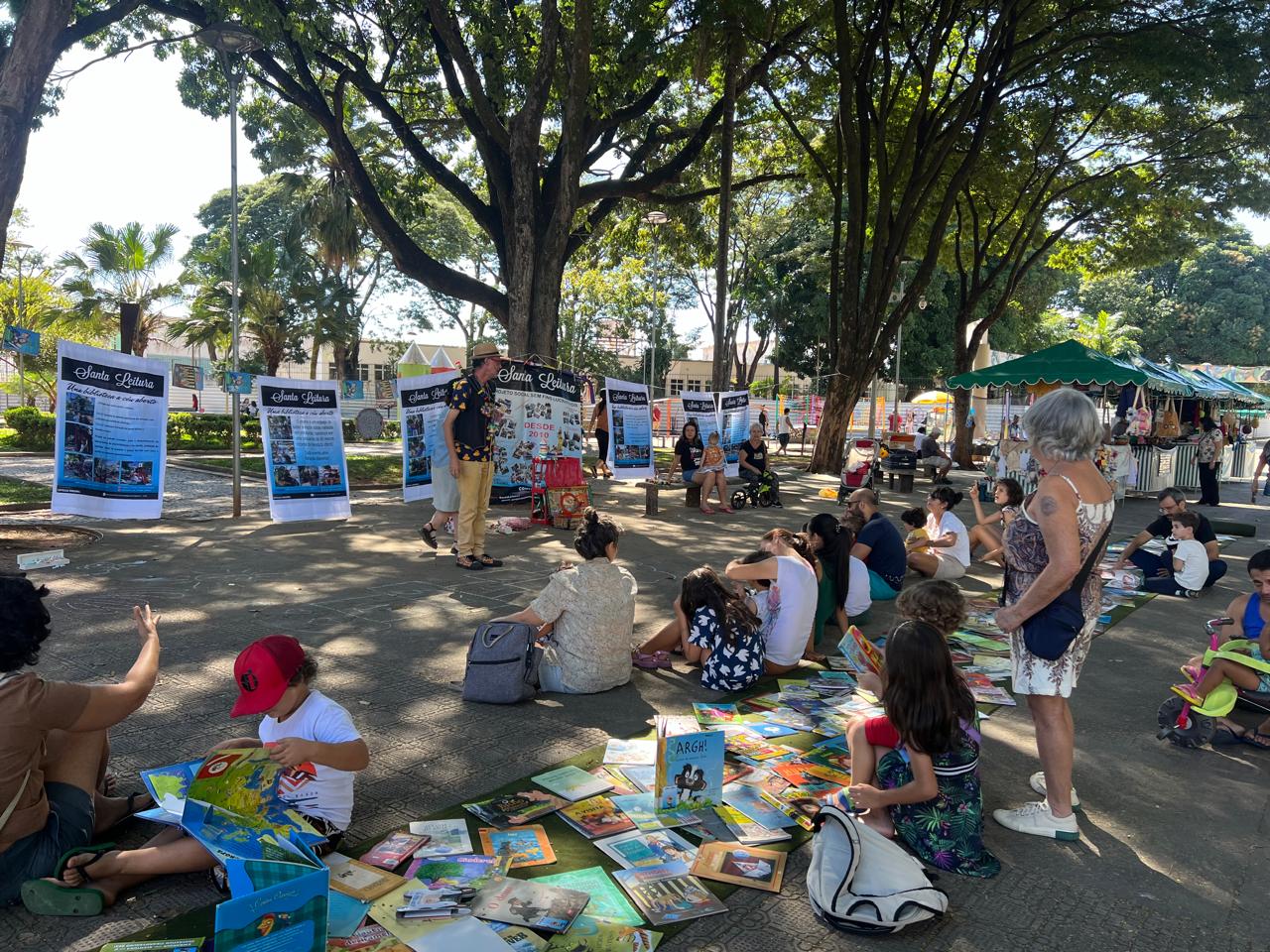 Projeto: “Santa Leitura – Uma Biblioteca a Céu Aberto”