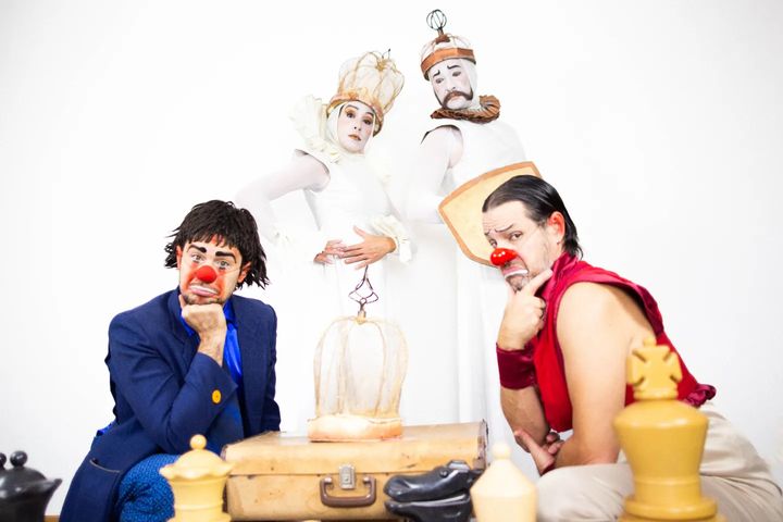 Espetáculo: “A Rainha Procura”