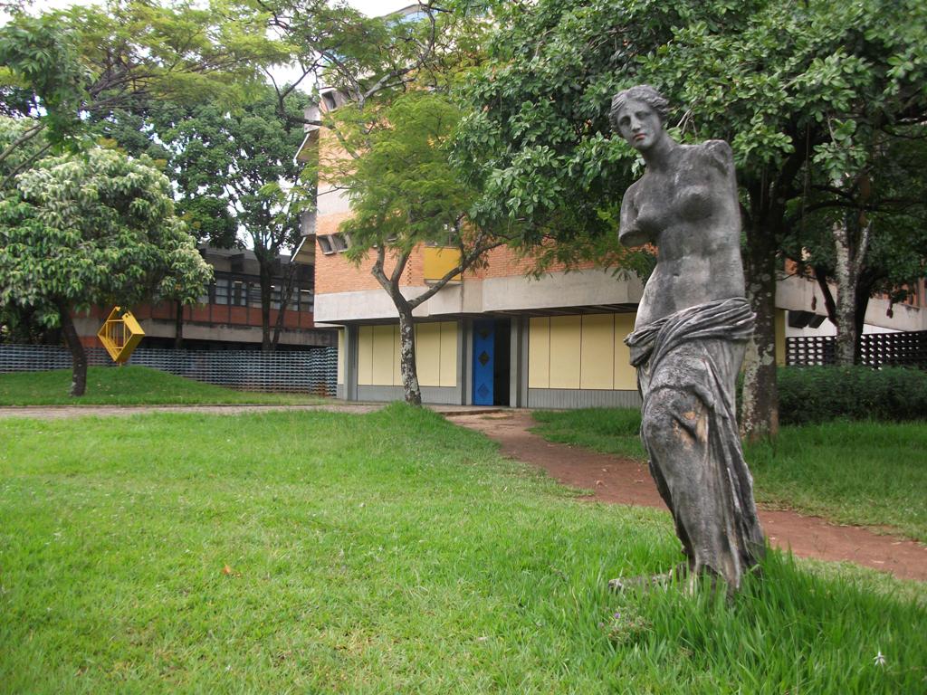 Exposição coletiva: ‘Entreato’