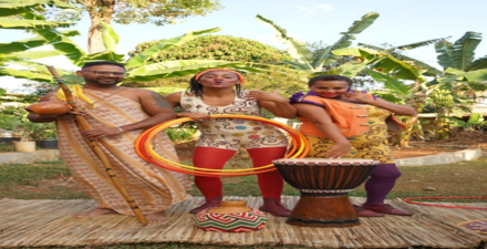  Espetáculo: "Meninessa Sabi, o sabor da infância"