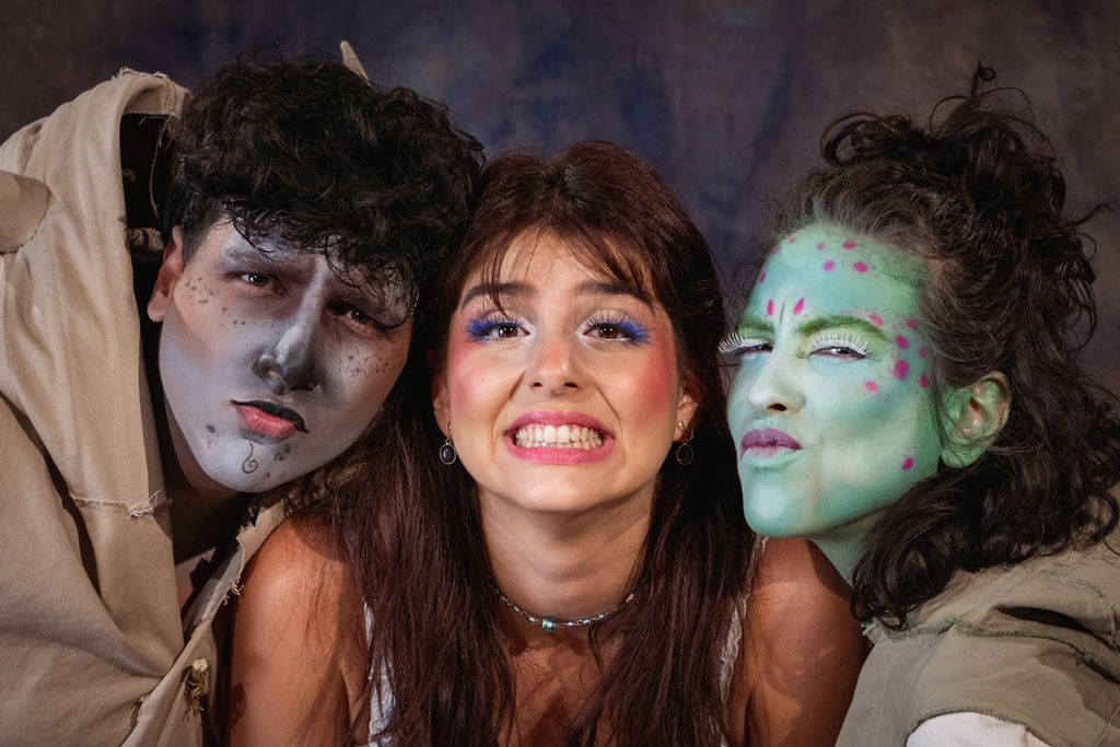 Espetáculo cênico infantojuvenil: ‘O Dragão que Cuspia Flores’