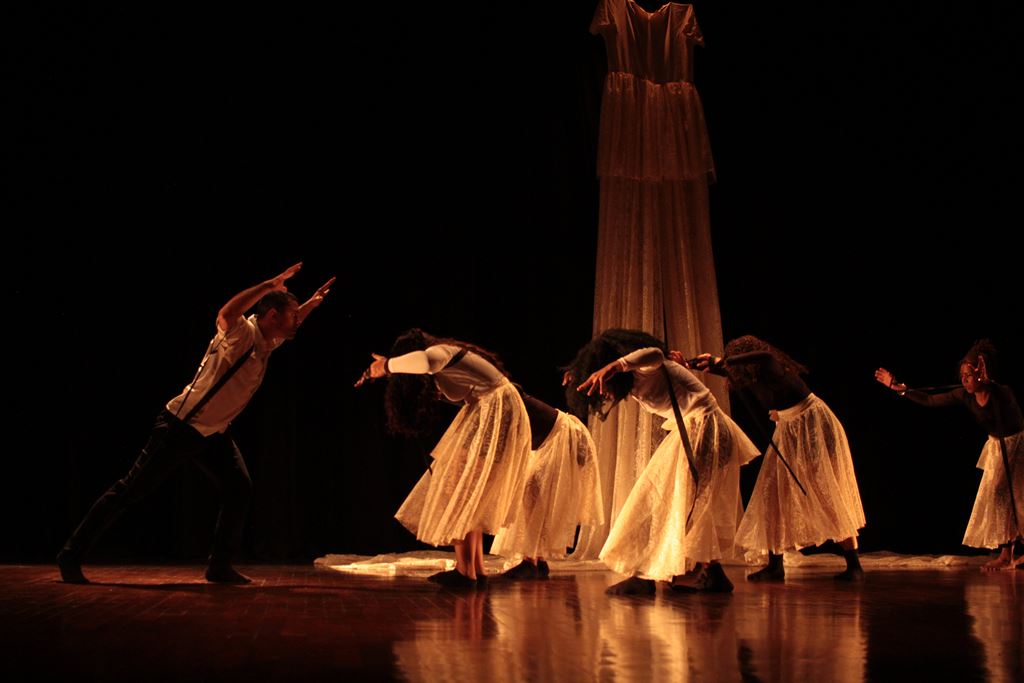  Espetáculo de dança: ‘Ser Mulher’
