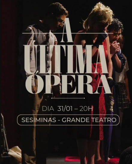 Flyer de divulgação do evento, fotografia ao fundo do grupo teatral e texto com informações