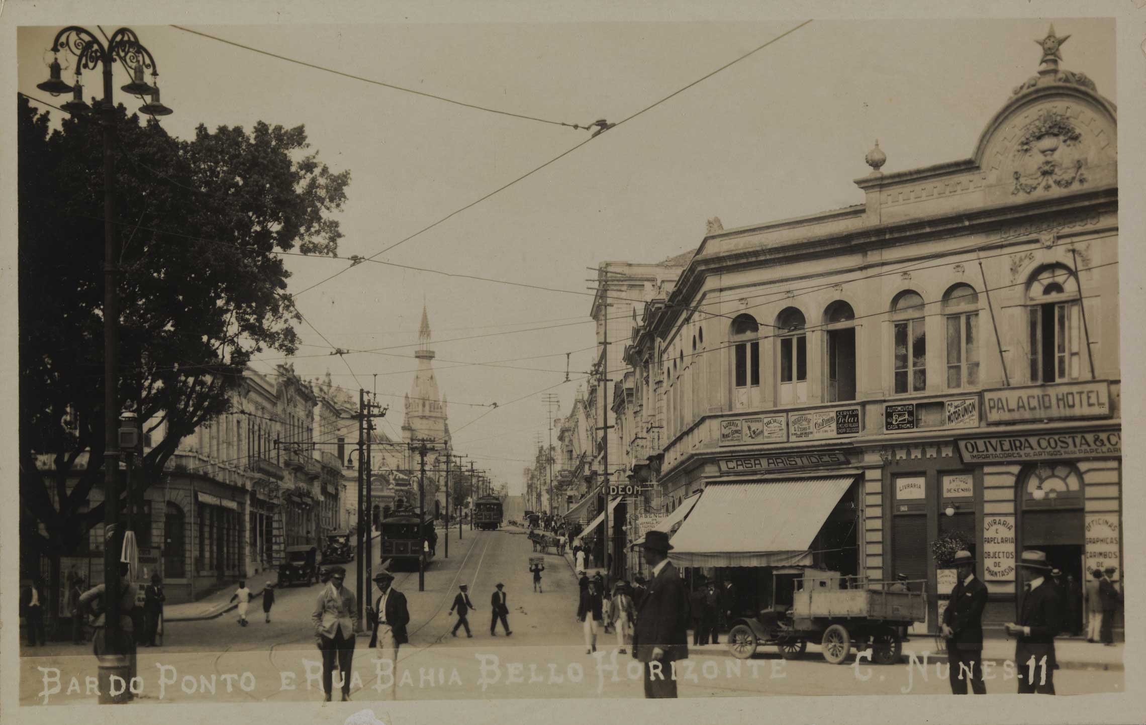 Passeio arquitetônico pela rua da Bahia