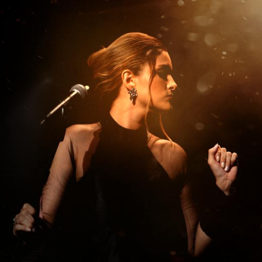 Foto da artista para divulgação