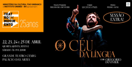 Imagem de um homem apontando pra cima 