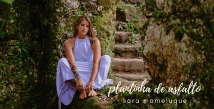 Imagem de uma mulher vestido de branco 