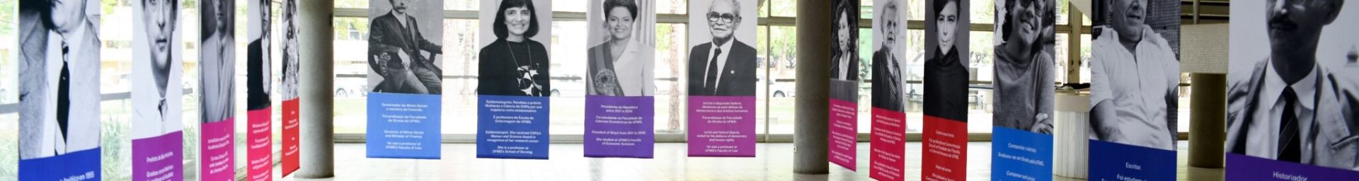 Exposição ‘UFMG Centenária: um século em pessoas’ está montada no saguão do prédio da Reitoria