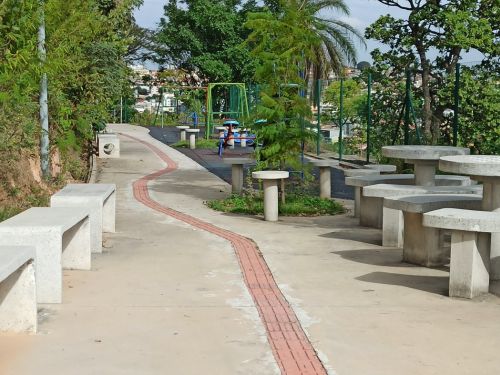 Parque do Bairro Diamante (Colina)