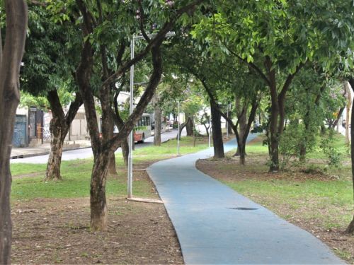 Parque Linear Avenida José Cândido da Silveira 