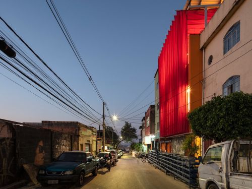  Centro Cultural la da Favelinha