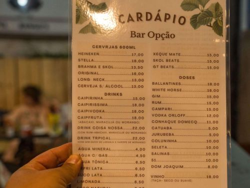 imagem interna do bar opção