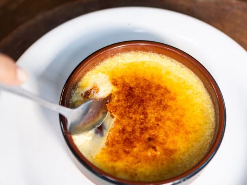 crème brûlée do Laroche Pâtisserie Crêperie