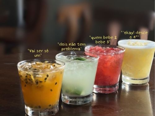 Foto de 4 drinks preparado no Restaurante Sobrado 