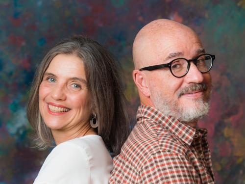 Sempre um papo recebe Cristiane Olivieri e Edson Natale