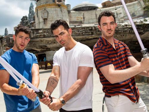 Live: Tour Digital Jonas Brothers - X Marks The Unlock