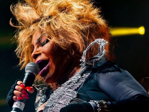 LIVE: Clássicos do Samba por Elza Soares, Seu Jorge e Agnes Nunes