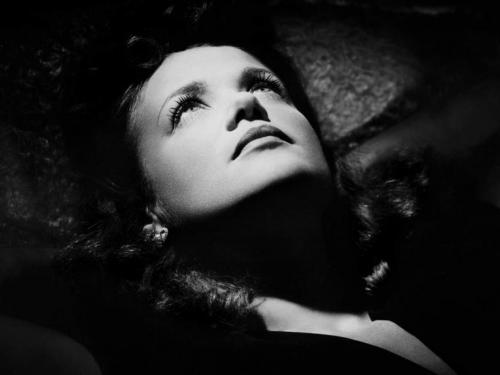 Projeto CineCentro | CineClássico Quarentena - Mês Outubro