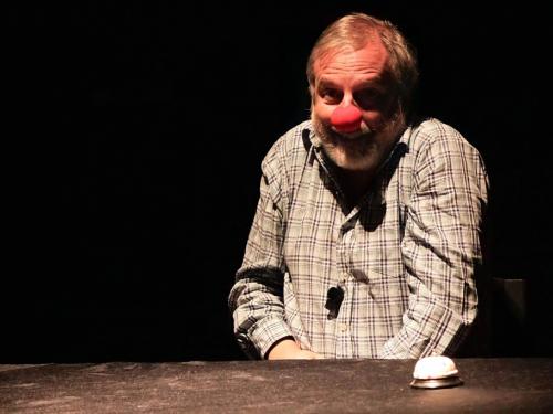 Projeto Aulas Abertas #14/2021 - “Música: som, gesto e celular no teatro musical contemporâneo”