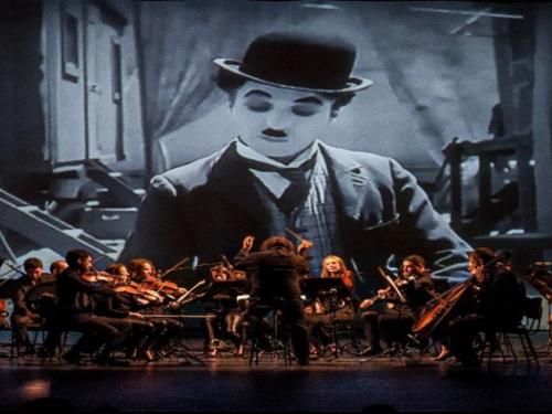 Domingos Clássicos: Orquestra Ouro Preto "O Garoto"