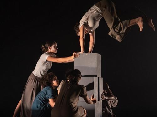 Imagem do Espetáculo Bicho no Concreto Centrípeta Turba