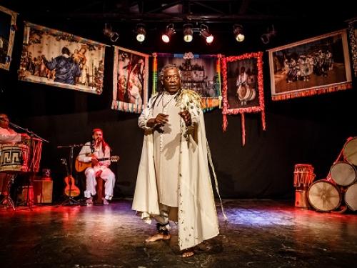 Show: "Galanga Chico Rei" Mauricio Tizumba