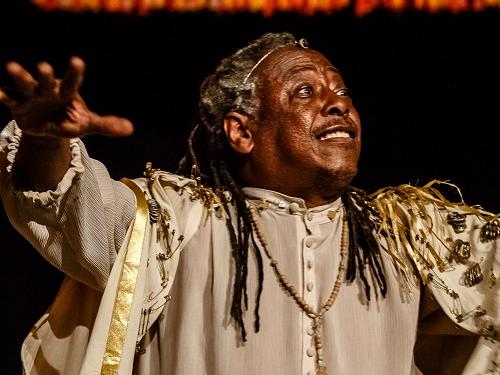 Show: "Galanga Chico Rei" Mauricio Tizumba