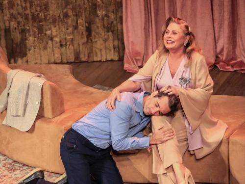 Comédia: “Quando Eu For Mãe Quero Amar Desse Jeito” - Sesc Palladium