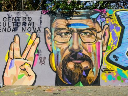 Muro do Centro Cultural Venda Nova com um grafite