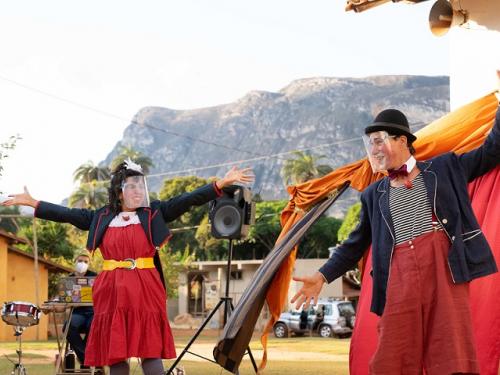 Atividade Circo em Família do Centro Cultural Venda Nova