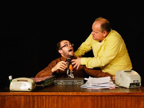 Peça: “Como vencer a burocracia sem ter um infarto” de Ilvio Amaral | Teatro da Bibioteca