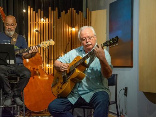 Show online: “Meu bolero” de Celso Moreira 