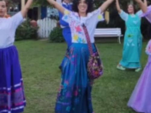  Espetáculo: "Encanto Família Madrigal"