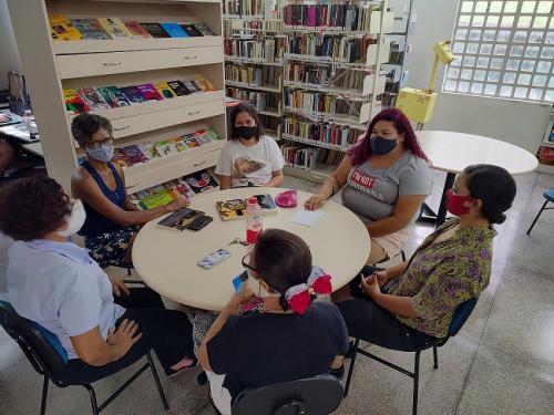 Clube da Leitura no Centro Cultural Lindéia Regina 