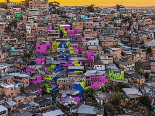 "MAMU: Morro Arte Mural"