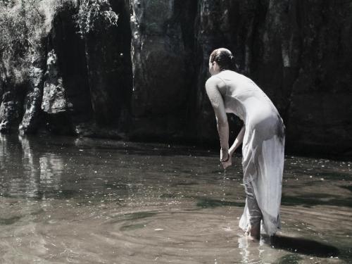 Exposição: "CORPO, NÃO CORPO" de Thereza Urbiêta