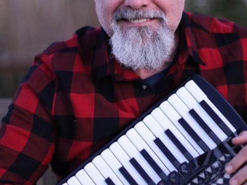  Show: "De sol a sol" de Toninho Ferragutti