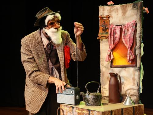 Café com Gerônimo Solo com Leo Ortiz, da Cia Valentina de Teatro