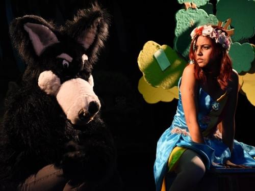 Teatro - A Caixa Mágica - Cia Gaveta Caída 