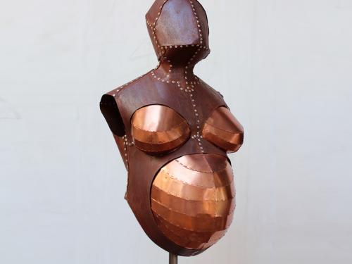 Exposição: ‘Crisálida: fissuras reminiscentes’ – Dyana Santos